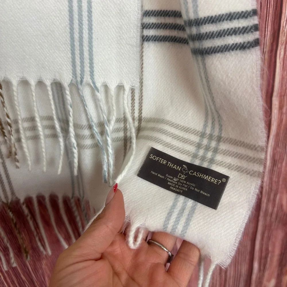 D&Y Softer Than Cashmere Plaid Scarf Ivory Brown Blue Acrylic Fringe Winter
